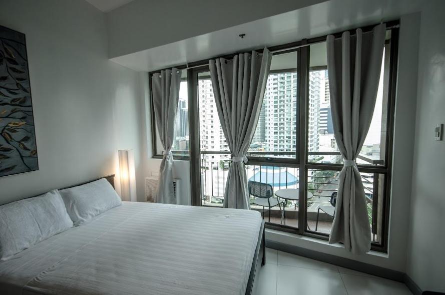 Kl Tower Makati Apartments By Ph Staycation Manila Exterior photo